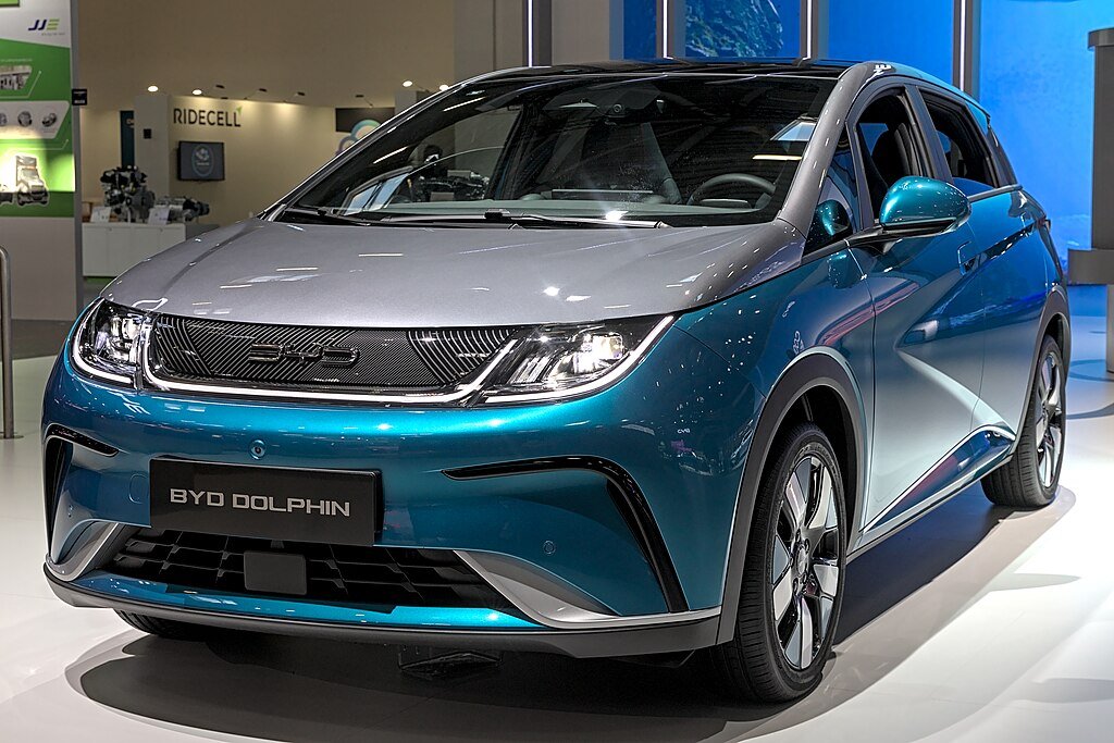 https://upload.wikimedia.org/wikipedia/commons/2/20/BYD_Dolphin_IAA_2023_1X7A0367.jpg
