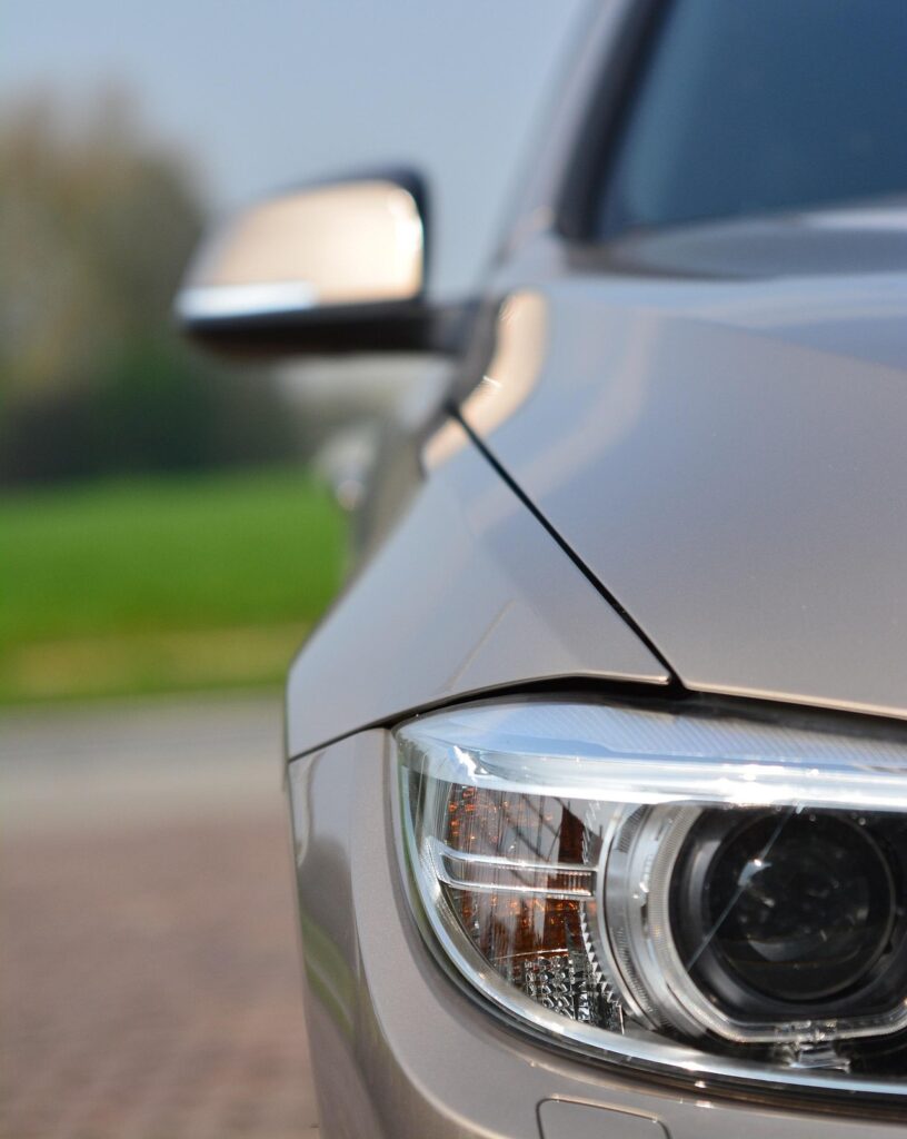 car-2786438_1920